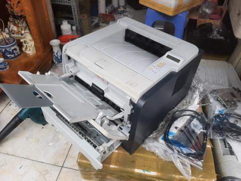 Máy in HP LaserJet cũ được kiểm tra trước khi giao