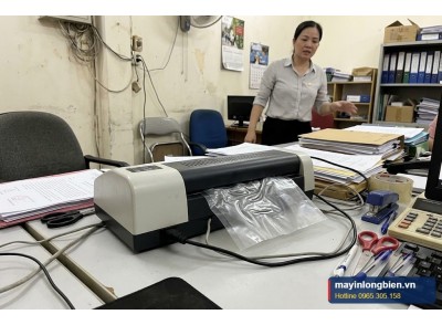 Máy Ép Plastic Bị Kẹt, Nhăn Màng, Ép Không Dính: Cách Xử Lý