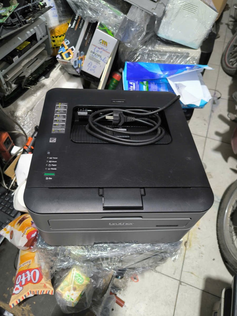 Mặt trên Brother HL-L2321D cũ, bảng đèn và nút Go