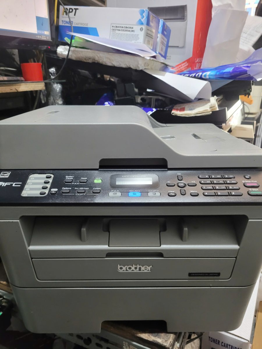 Mặt sau Brother MFC-L2701DW: cổng USB, mạng LAN, fax