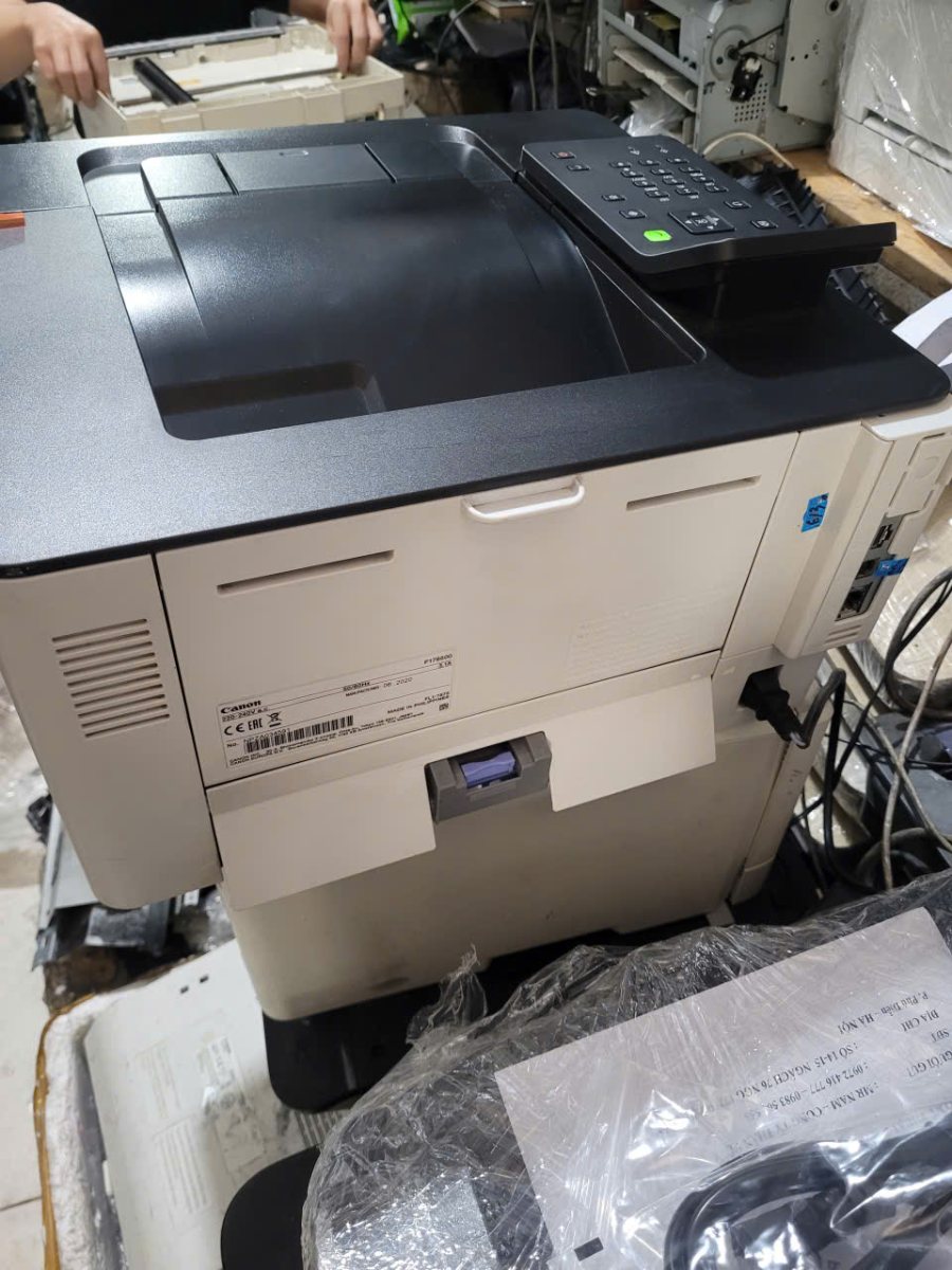 Mặt sau Canon LBP 226dw, cổng mạng LAN
