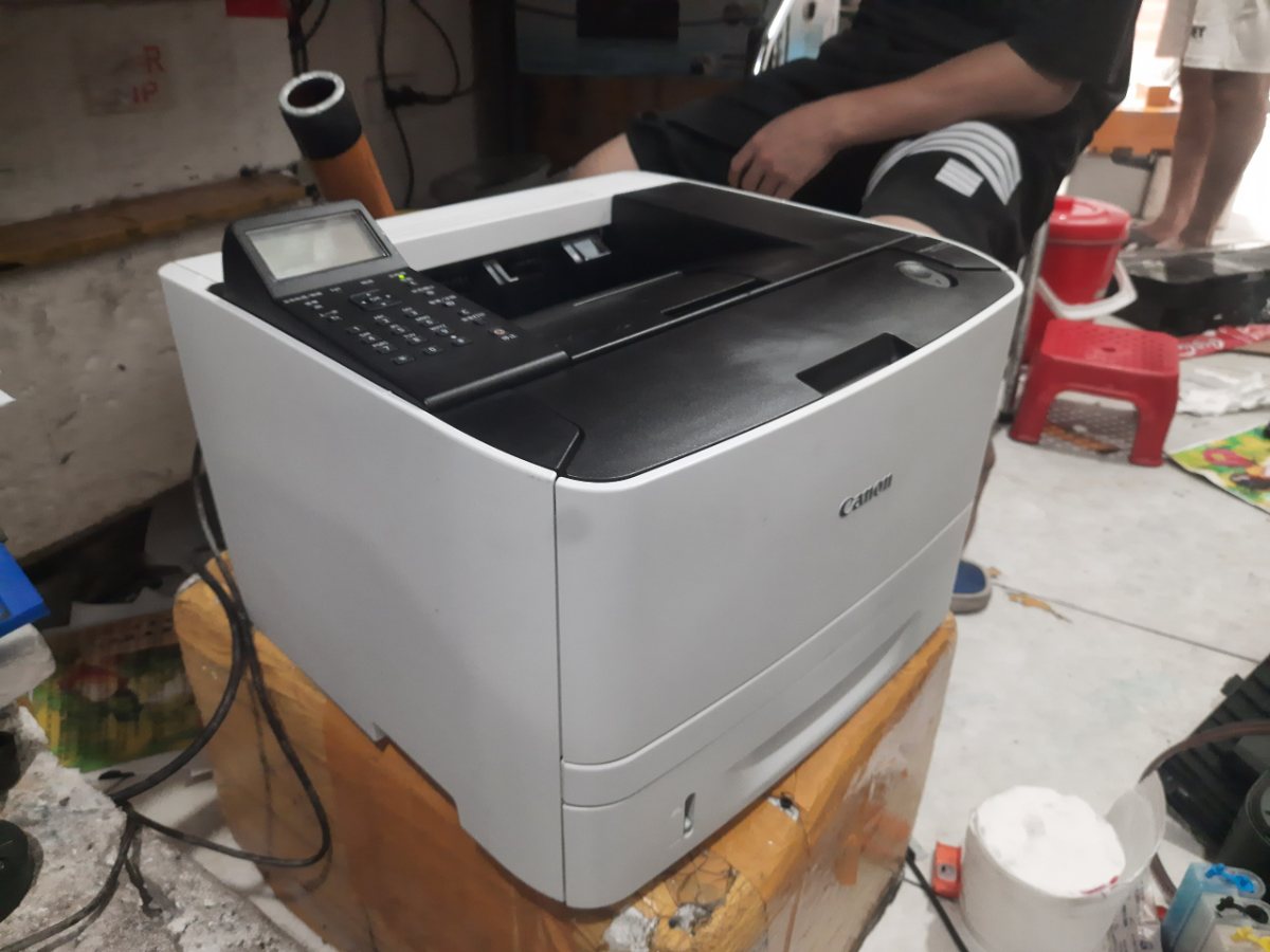 Canon LBP 251dw cũ nhìn nghiêng
