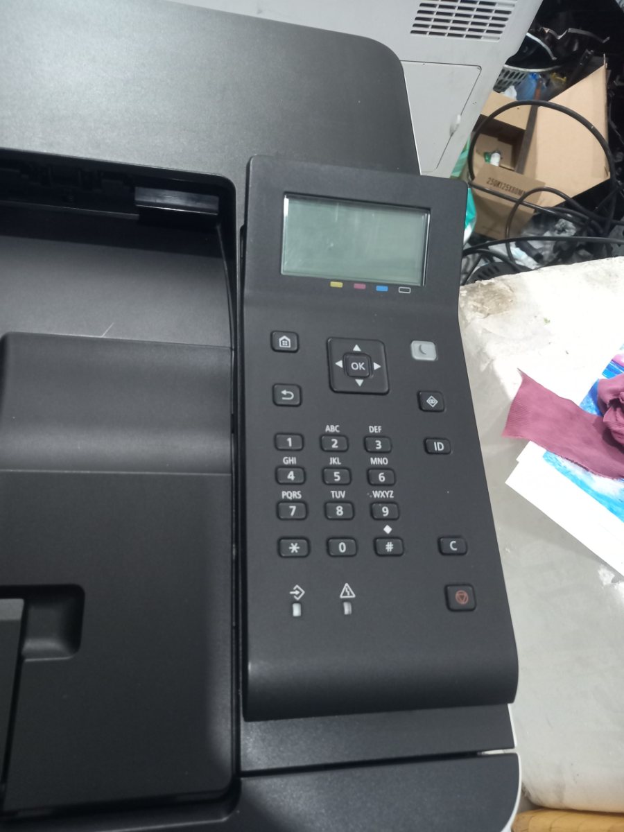 Bảng điều khiển Canon LBP 613Cdw, có nút ID copy