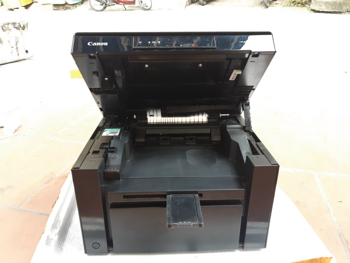 Canon MF3010 cũ mở cụm scan để lắp hộp mực