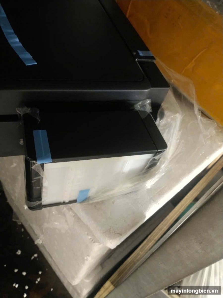 Bình mực zin của hãng gắn bên hông máy Epson L220 cũ