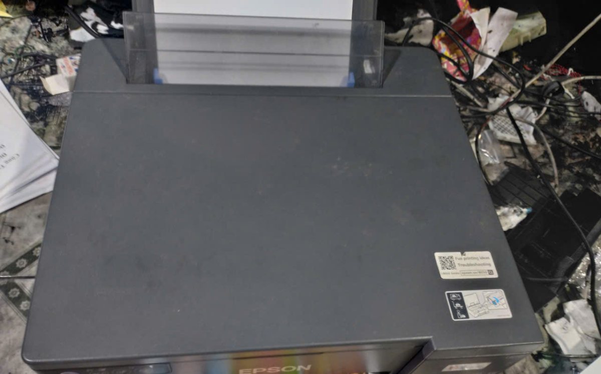 Epson L8050 cũ nhìn từ trên