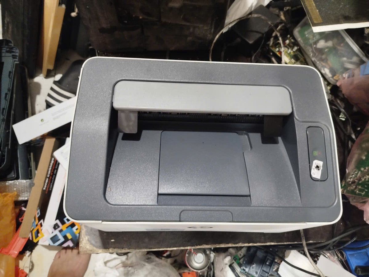 Mặt trên HP 107a cũ