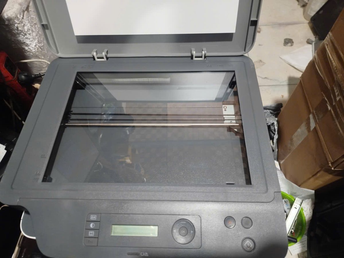 Kính scan HP MFP 135w sạch, photo và scan tốt