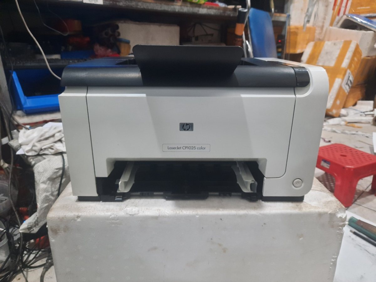 Máy in laser màu HP CP1025 cũ tại Thần Vũ