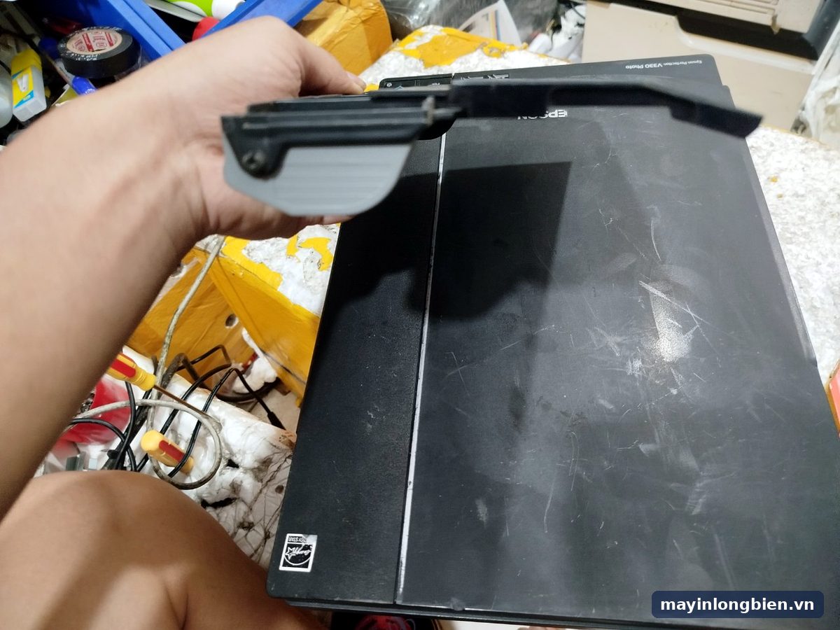 Khay đỡ giấy phía trên máy Epson T60, L800, L805