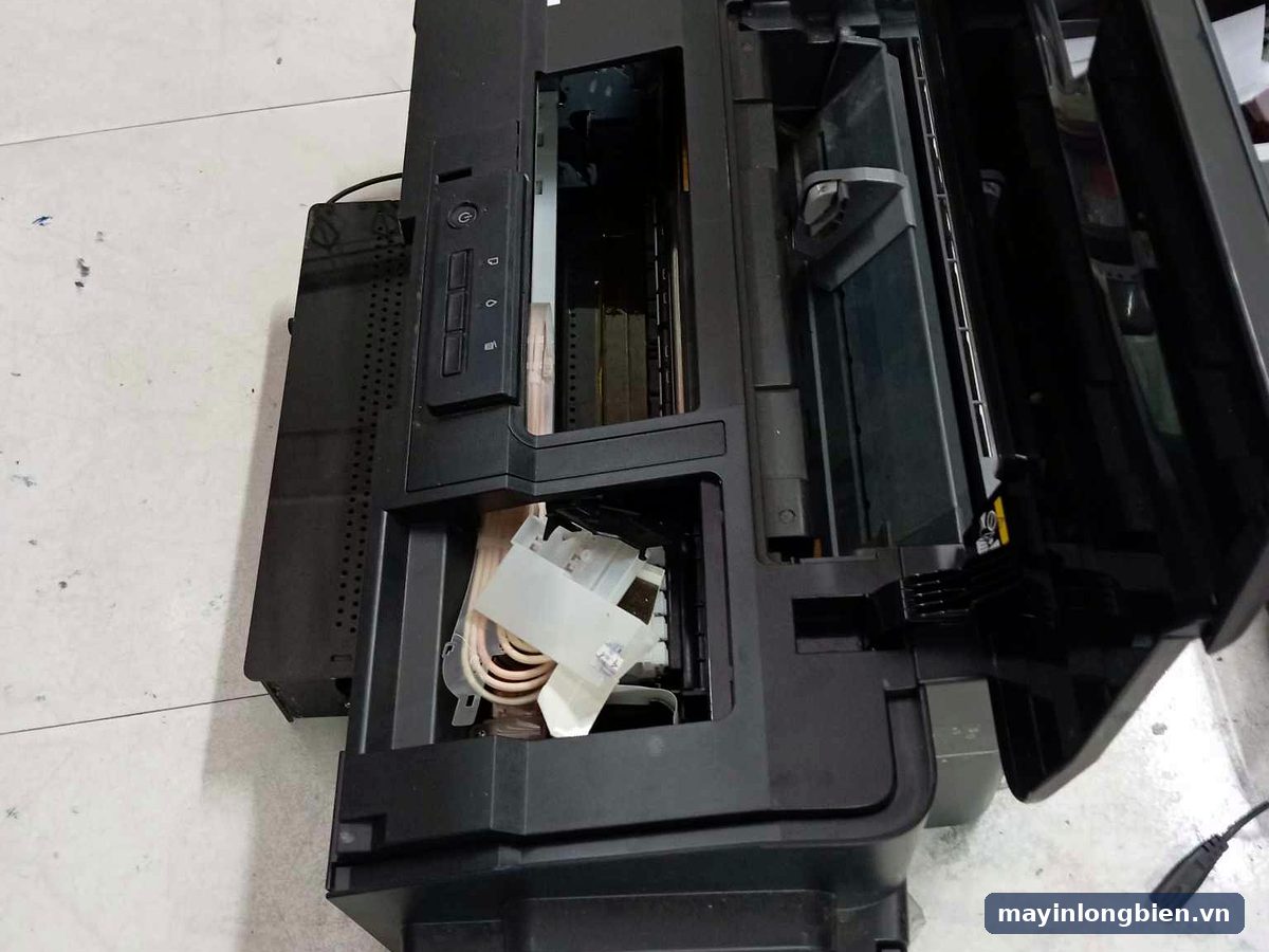 Máy in Epson L1800 mở nắp kiểm tra
