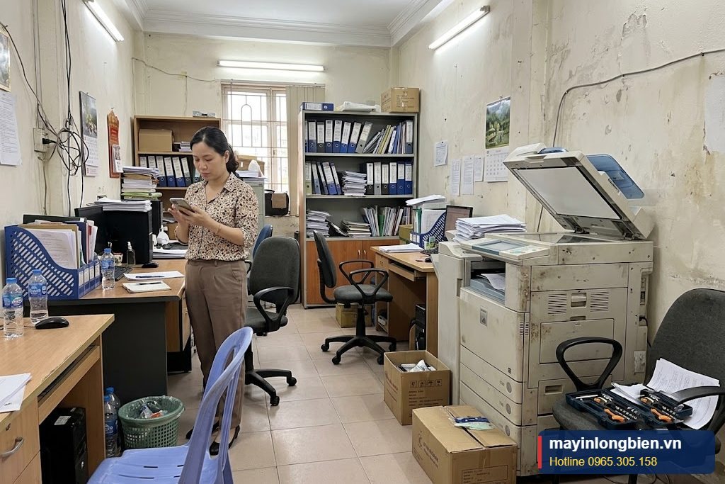 Đặt lịch sửa máy văn phòng qua điện thoại