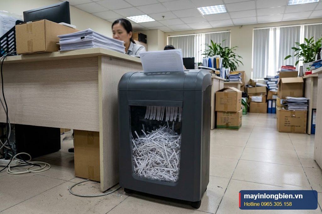 Máy hủy tài liệu hoạt động ổn định, hủy đúng số tờ khuyến nghị Máy hủy tài liệu hoạt động ổn định, hủy đúng số tờ khuyến nghị