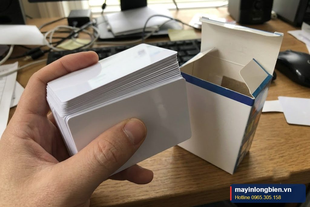 Phôi thẻ PVC trắng chuyên dùng cho máy in phun Phôi thẻ PVC trắng chuyên dùng cho máy in phun