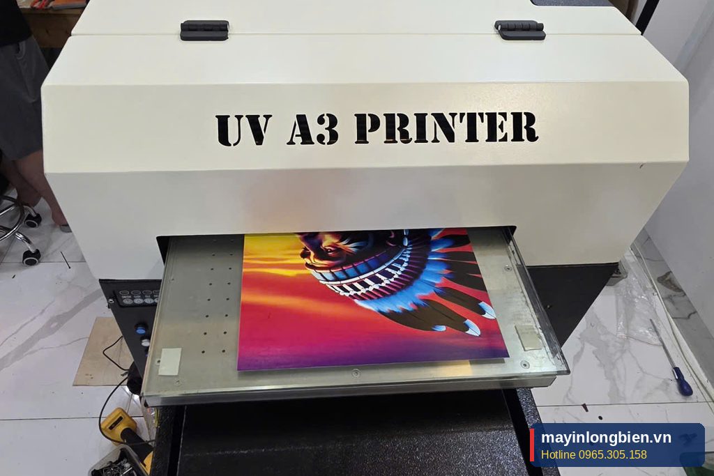Máy in phẳng UV A3 thực tế tại kho Thần Vũ Máy in phẳng UV A3 thực tế tại kho Thần Vũ