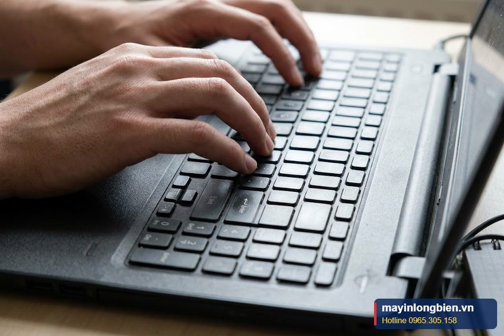 Kiểm tra từng phím trên bàn phím laptop cũ