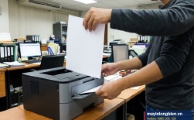 Máy in in ra giấy trắng không có chữ: cách xử lý