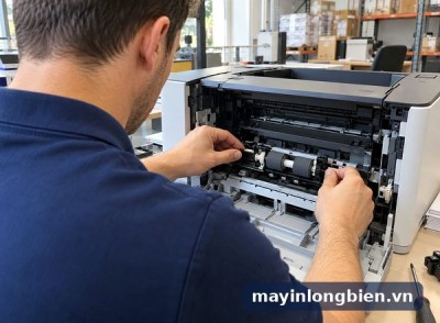 Máy in logistics chạy hai ca mòn lô kéo, kẹt giấy liên tục