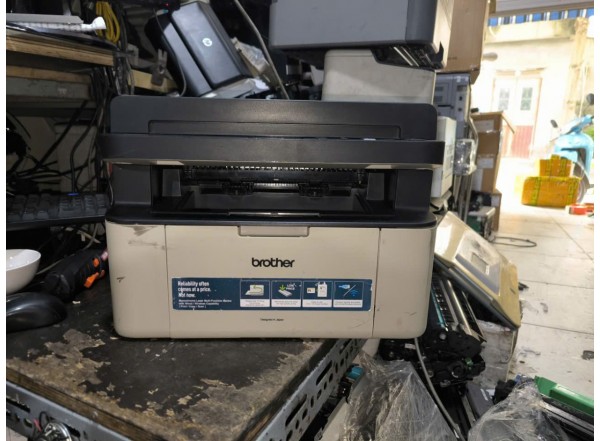 may-in-brother-dcp-1616nw-cu-mat-truoc-domucgiare-2