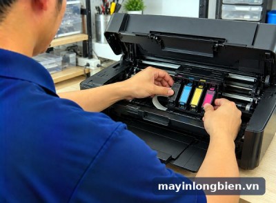 Máy in báo sai vị trí hộp mực: lắp lại, hết đèn nháy