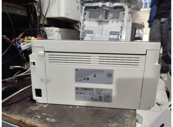 may-in-hp-laser-107w-cu-mat-sau-domucgiare-4