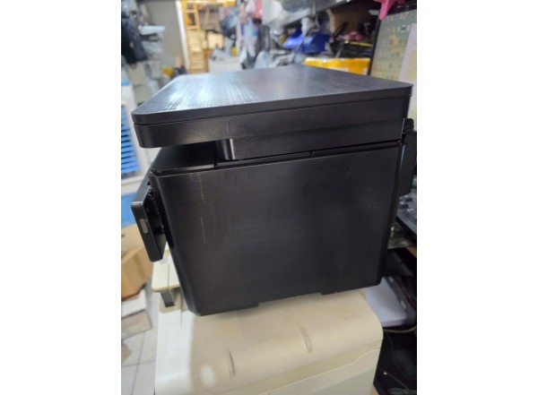 may-in-hp-m176n-cu-ben-canh-domucgiare-3