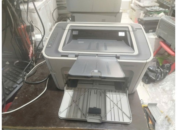 Máy In HP P1505 Cũ Giá 1,35 Triệu – Nhỏ Gọn, Bền | Thần Vũ