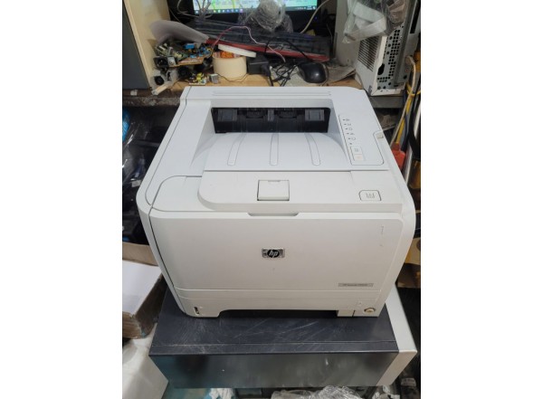 may-in-hp-p2035-cu-mat-tren-domucgiare-2