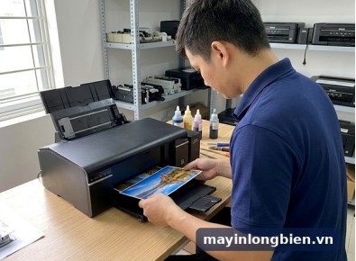 Sửa máy in Epson L805 tại Long Biên: in sọc, ảnh ngả màu, rớt Wi-Fi