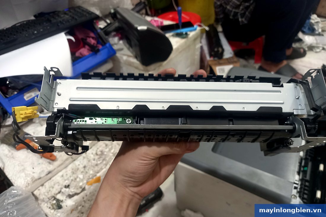 Cụm sấy máy in HP 402 thay thế khi báo lỗi sấy Cụm sấy máy in HP 402 thay thế khi báo lỗi sấy