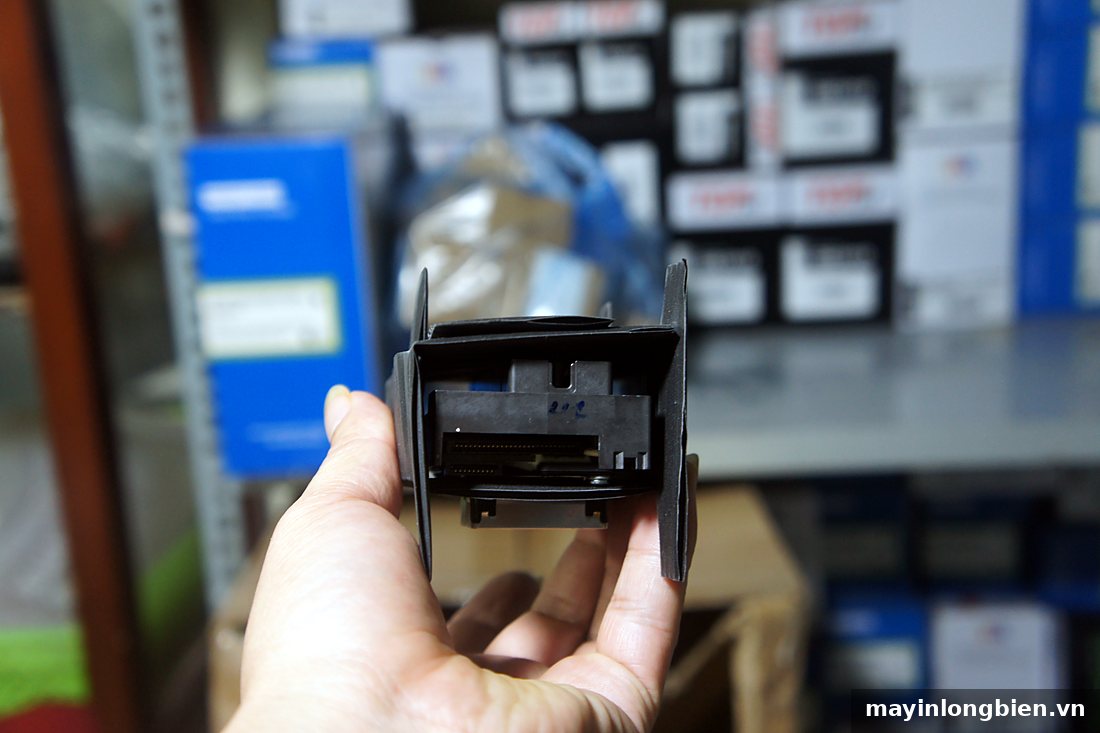 Đầu in Epson loại sáu màu nhìn nghiêng