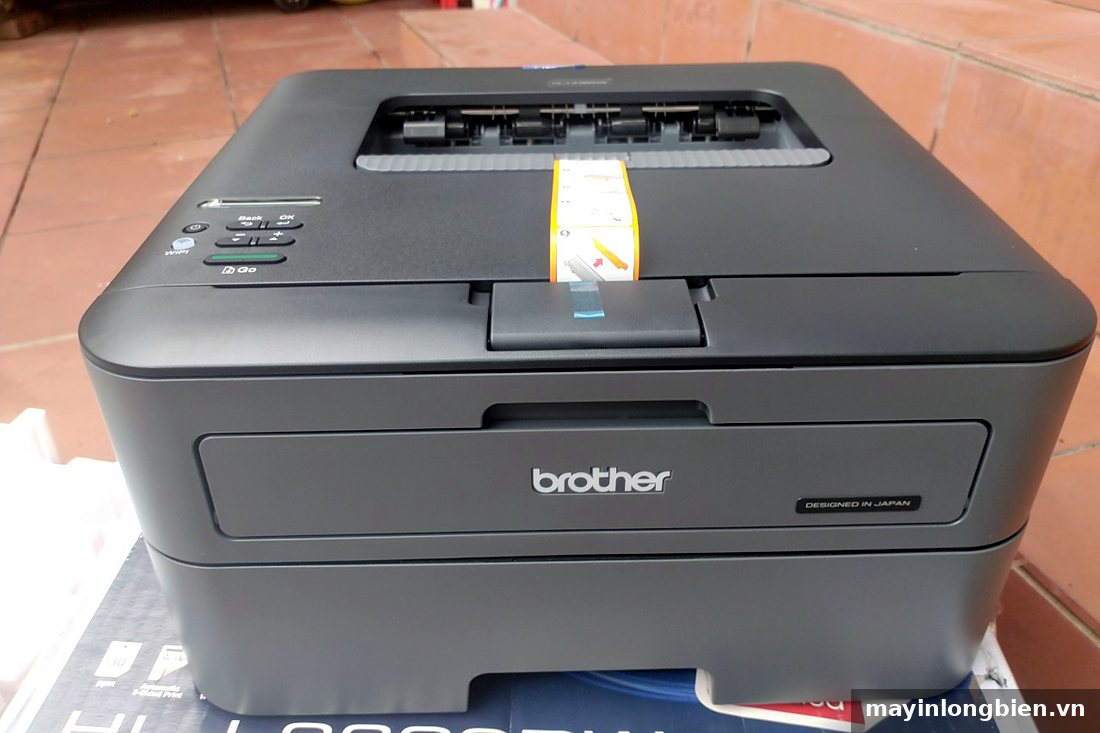 Máy in Brother L2366DW nhìn từ trên xuống Máy in Brother L2366DW nhìn từ trên xuống