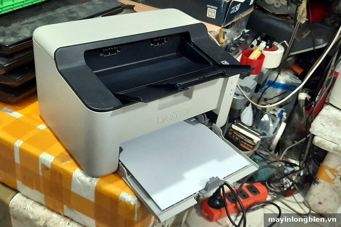 Máy in Brother nạp giấy in liên tục Máy in Brother nạp giấy in liên tục