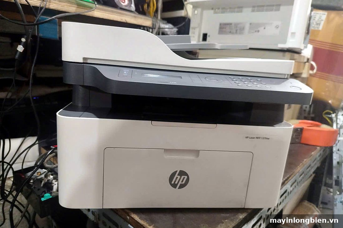 Máy in HP 137fw tại xưởng Thần Vũ Máy in HP 137fw tại xưởng Thần Vũ