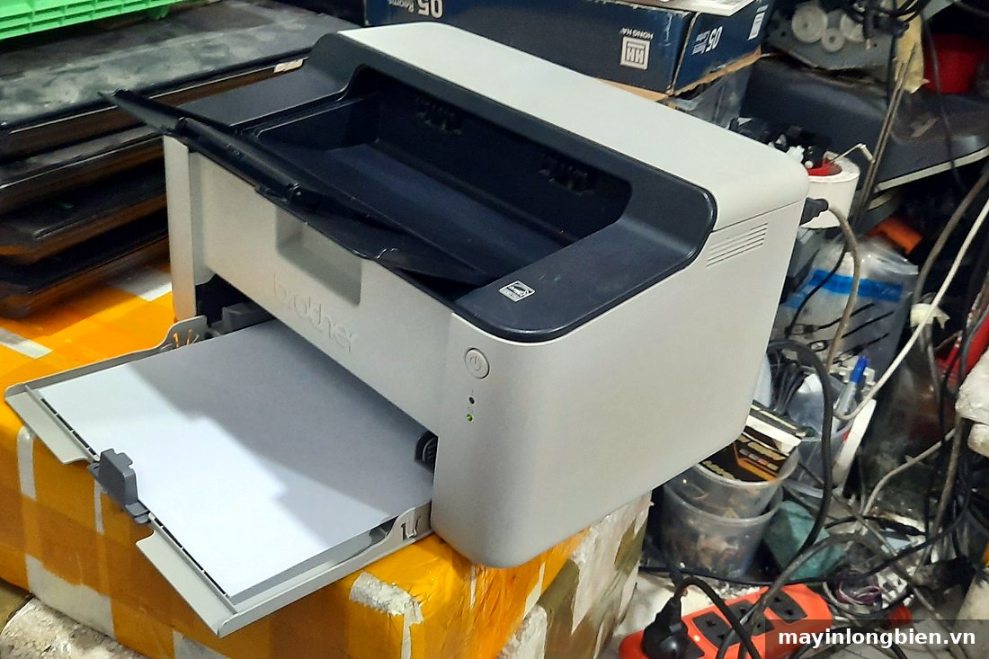 Máy in laser cỡ nhỏ hợp với quầy phòng khám, nhà thuốc