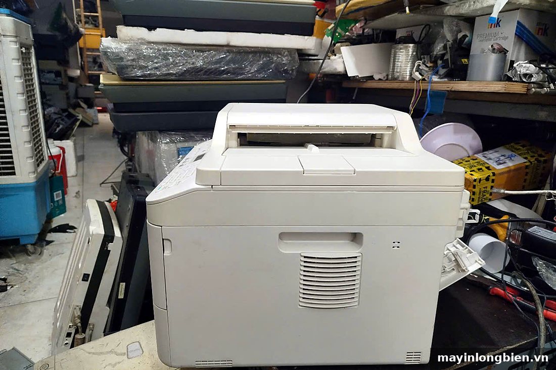 Mặt bên máy in Xerox 225dw Mặt bên máy in Xerox 225dw