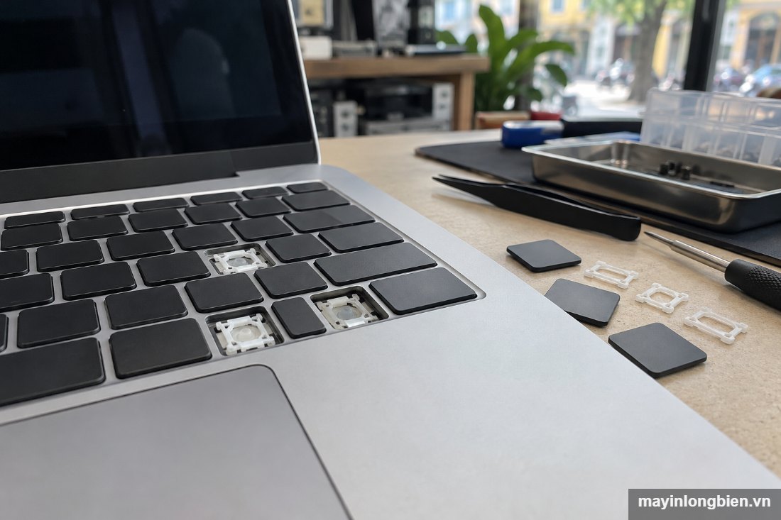 Phím laptop HP tháo ra để thay